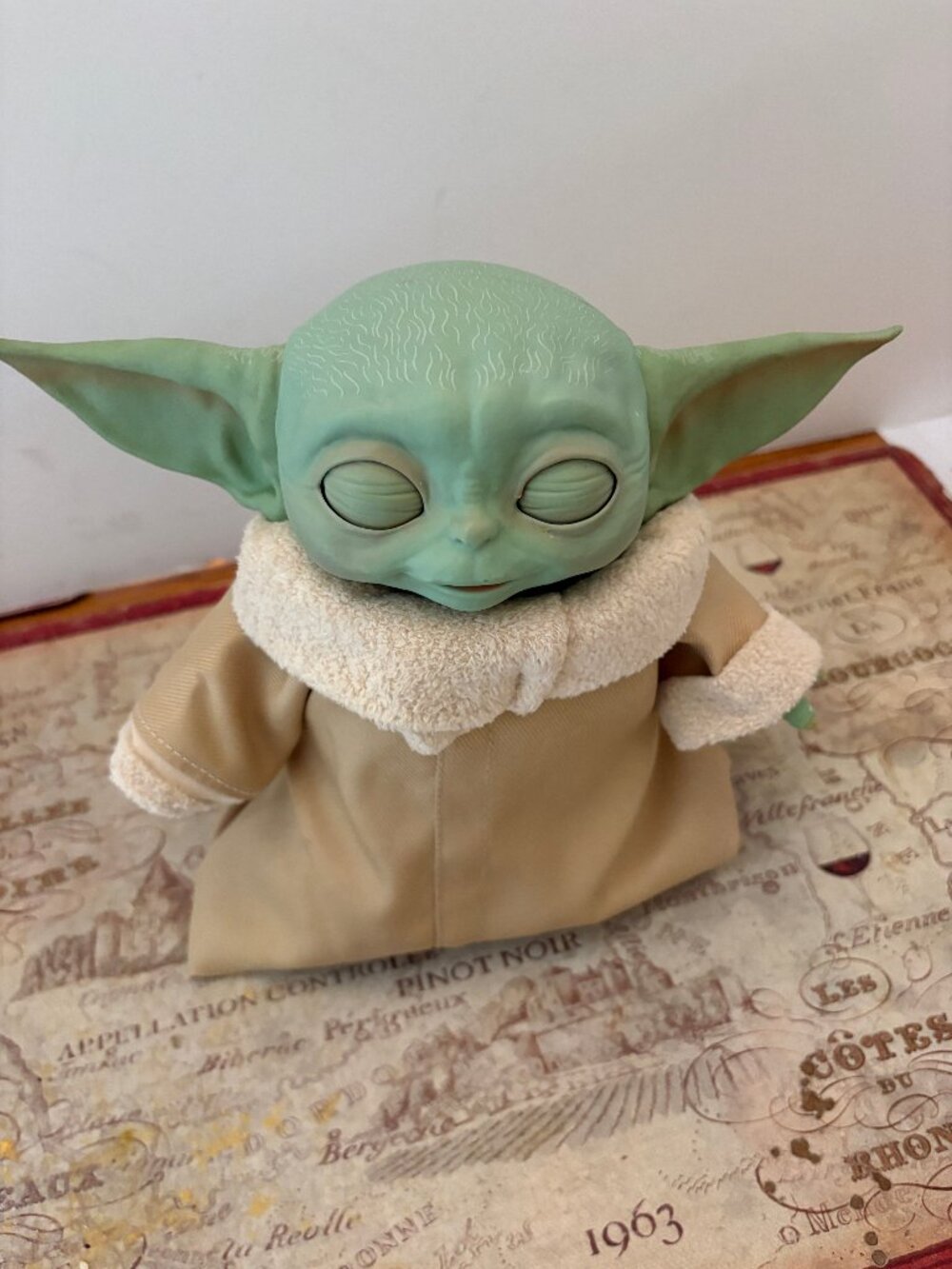 Grogu (Baby Yoda) Animatronic Toy – Like New – $40 CAD